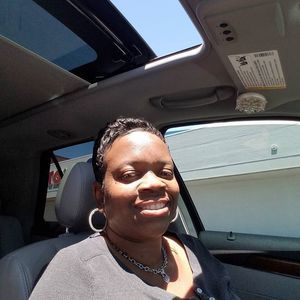 Meet your Posher, Regina